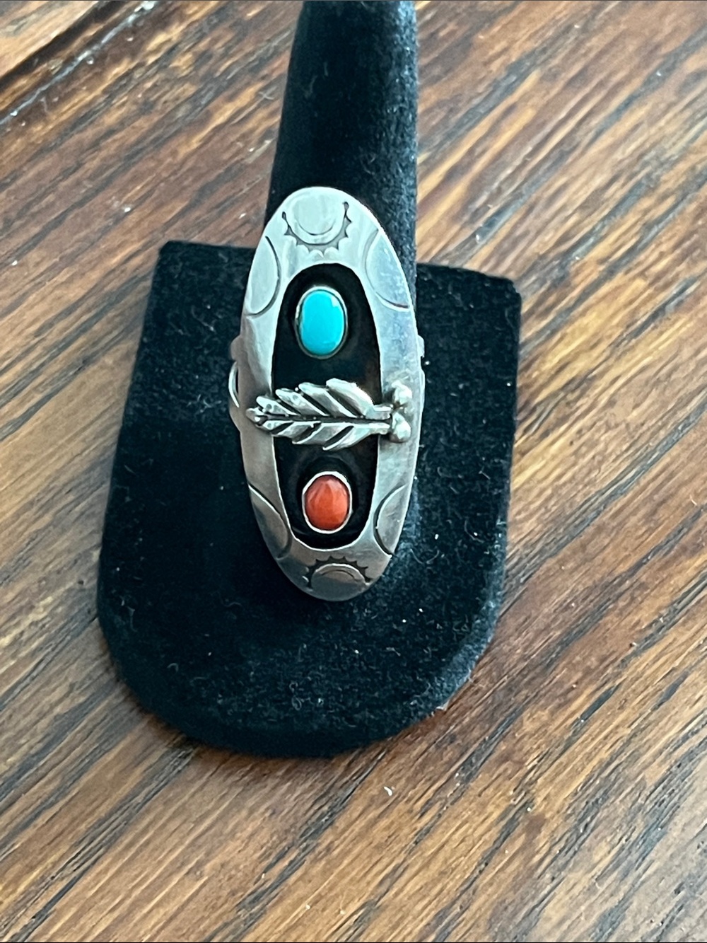 Sterling Silver Navajo-Style Turquoise & Coral Oval Shadowbox Ring